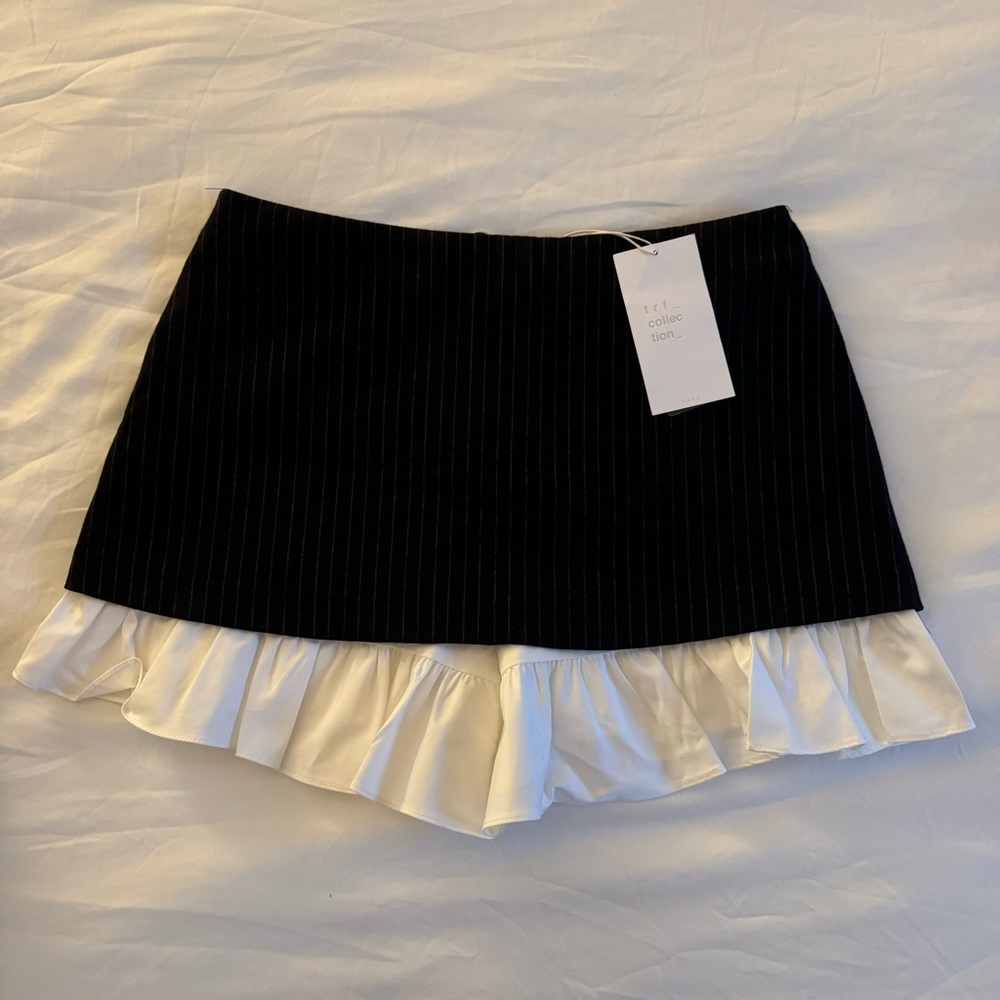 NWT Zara Pinstripe Ruffle Skort
